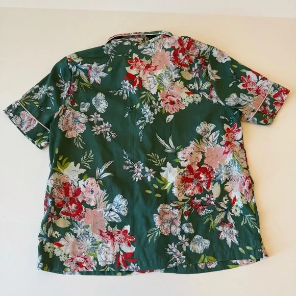 Women’s Spring Floral Green, Pink Pajama Shirt and Shorts Set, Lightweight, EUC - Picture 8 of 10